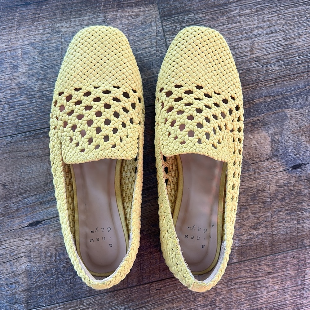 A new day yellow flat